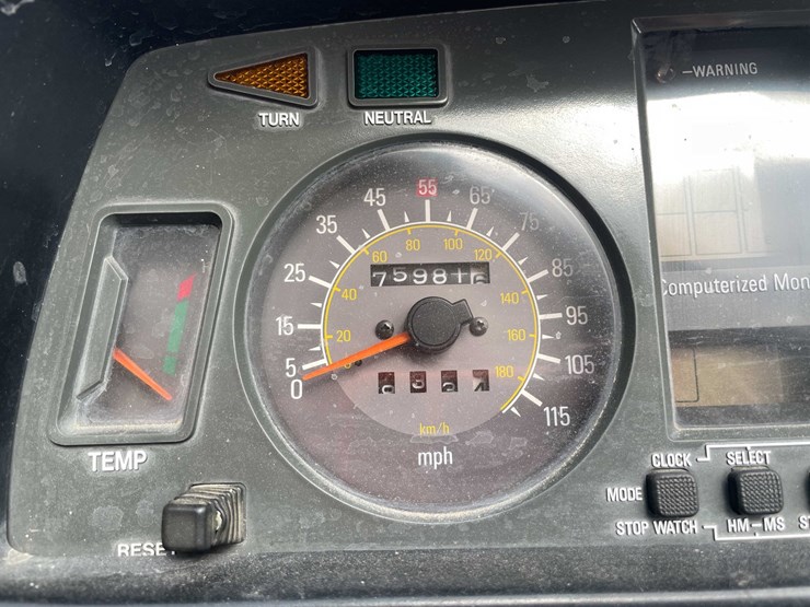 #5573-•-1987-yamaha-venture-motorcycle-image-11