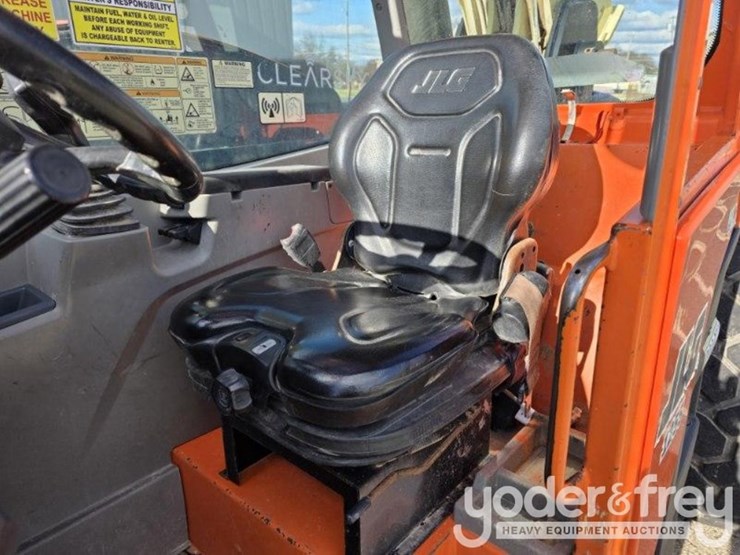 2020-jlg-1255-image-6