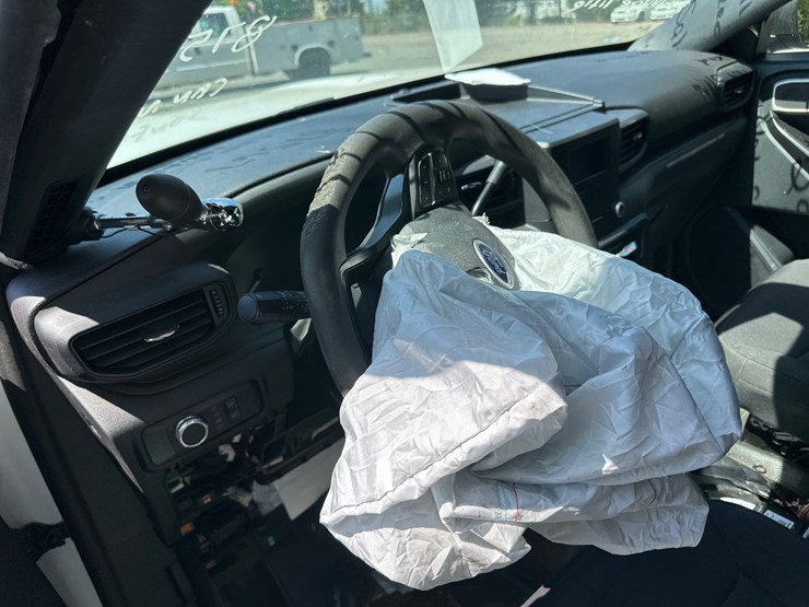 2021-ford-explorer-image-16