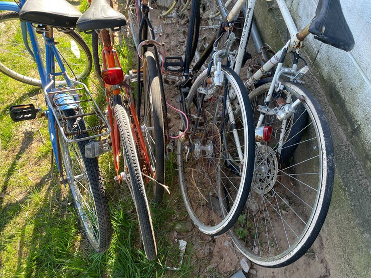 #5633-•-bike-lot-image-11