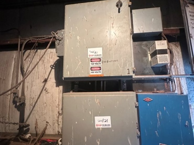 (3)-electrical-control-boxes-with-(2)-yaskawa-vfd's-gpd-315/v&,-v1000-and-cutler-hammer-starters-image-3