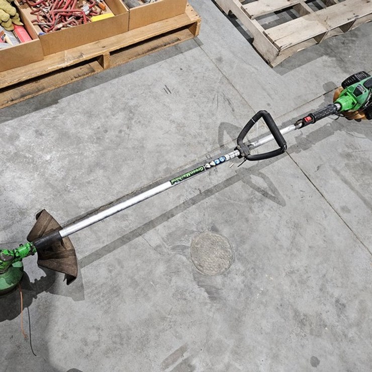 #12 • John Deere 3000J String Trimmer