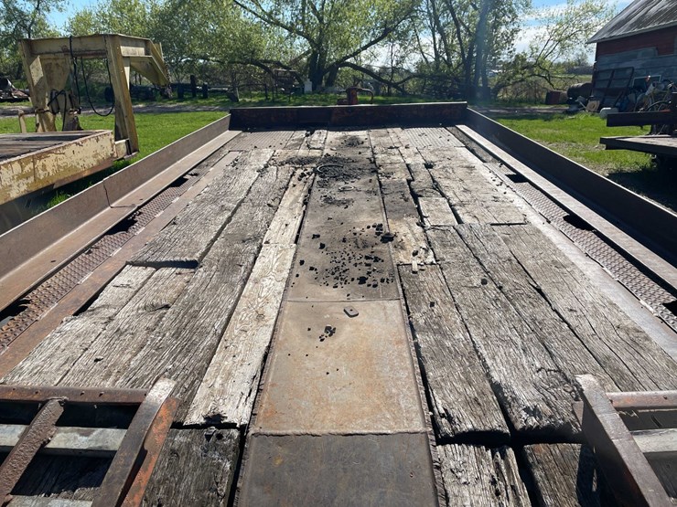 #5575-•-heavy-duty-trailer-image-26