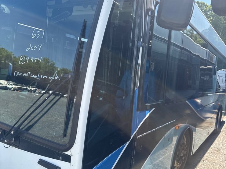 2007-gillig-low-floor-image-6