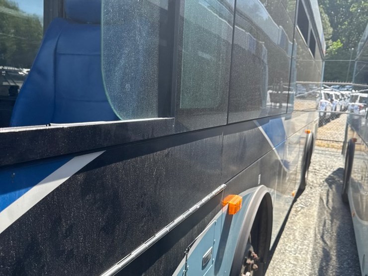 2007-gillig-low-floor-image-6