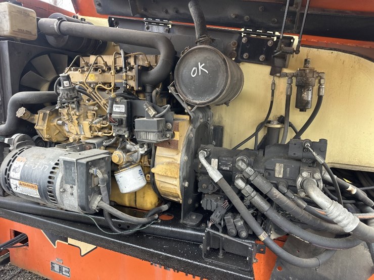 2014-jlg-800aj-image-6