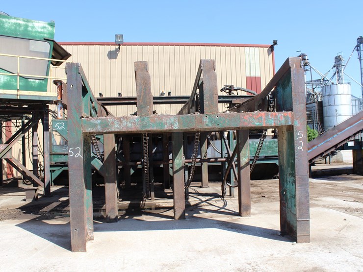 c&l-25'-4-strand-heavy-duty-log-deck-w/-stop-&-loader-w/-heavy-duty-hydraulic-drive-image-3