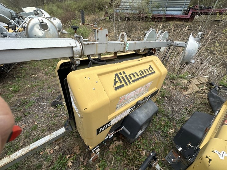 2013-caterpillar-c11-image-1