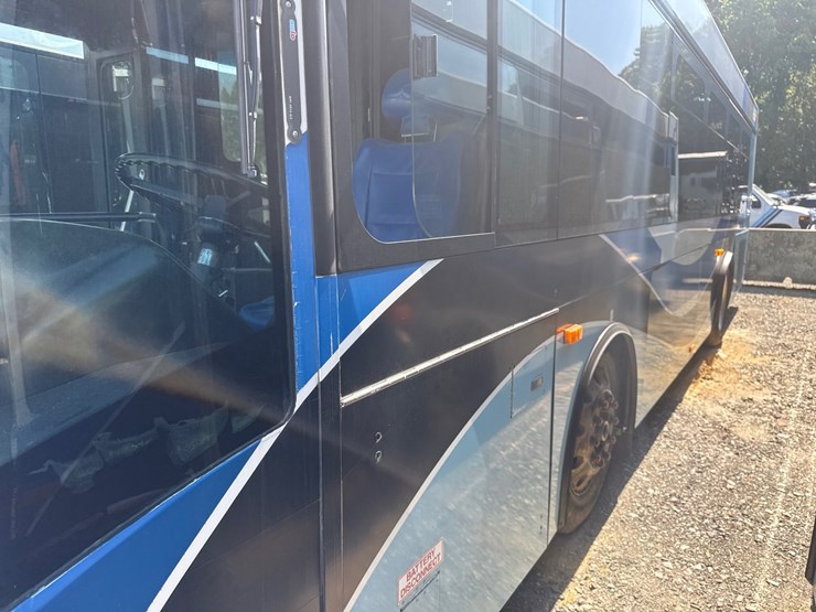 2007-gillig-low-floor-image-7