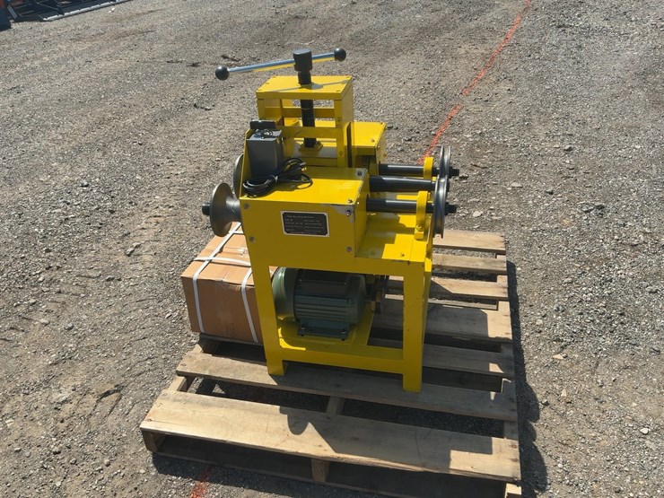 #4078-•-unused-future-ft‑76b-tube-&-pipe-bender-machine-image-2