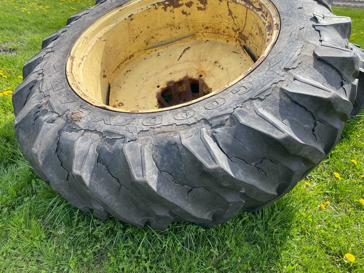 #5587-•-(2)-tractor-tires-image-6