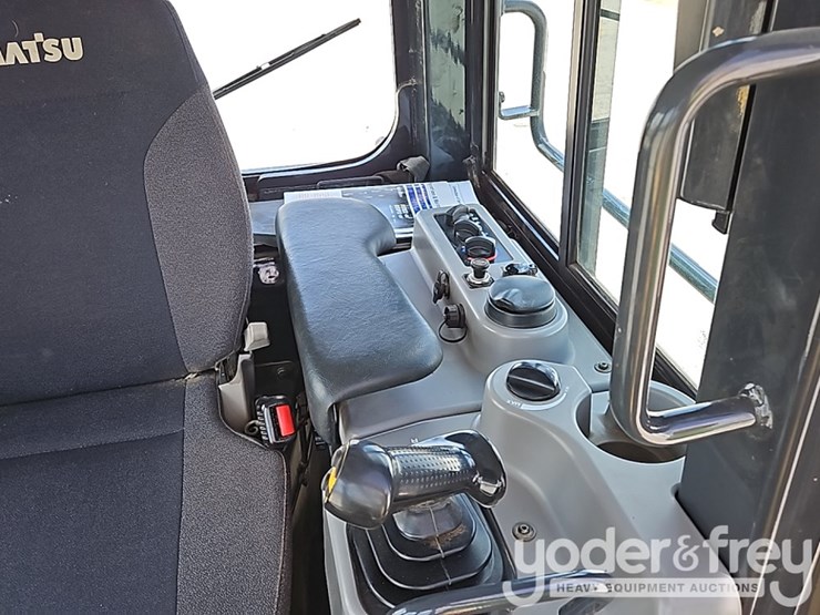 2023-komatsu-d51ex-24-image-34