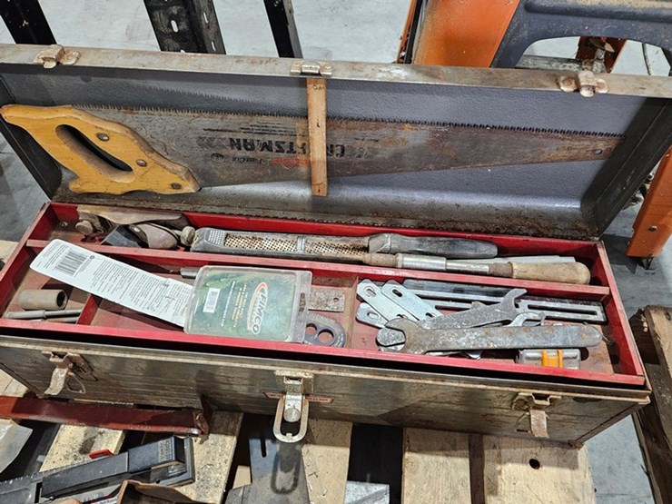 #97-•-pallet-of-hand-tools-and-tool-boxes-image-4