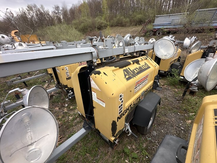 2015-caterpillar-c11-image-1