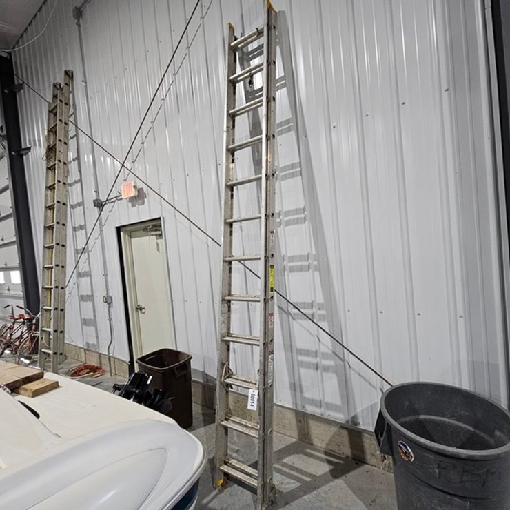 #14 • Keller 24' Aluminum Extension Ladder