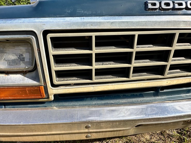 1989-dodge-150-image-17