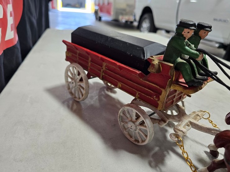 #74-•-budwieser-cast-iron-team-&-wagon-image-16