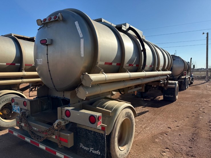 2010-brenner-tank-pup-trailer-image-3