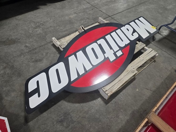 #410-•-manitowoc-plastic-sign-image-2