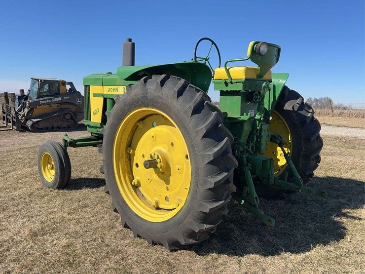 john-deere-620-image-3