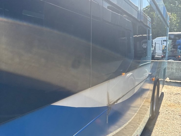 2007-gillig-low-floor-image-8