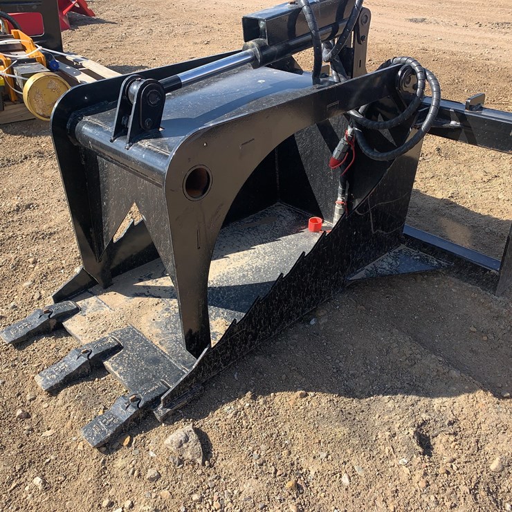 Skid Steer Stump Grab Bucket