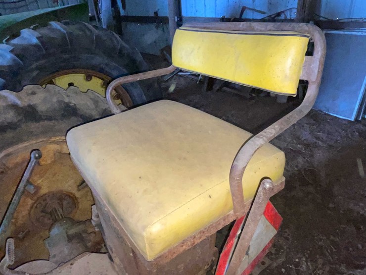 john-deere-b-image-38