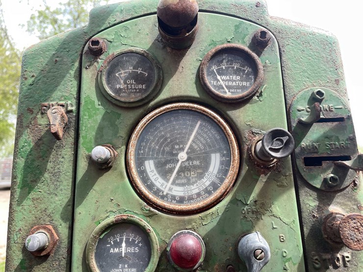 john-deere-720-image-27