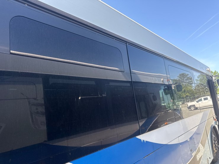 2007-gillig-low-floor-image-24