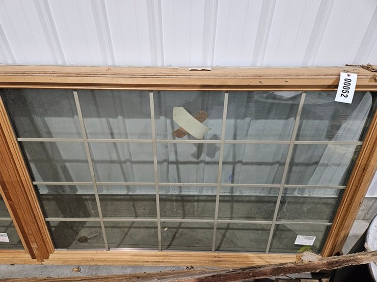 #52-•-12'-x-4'-window-image-3