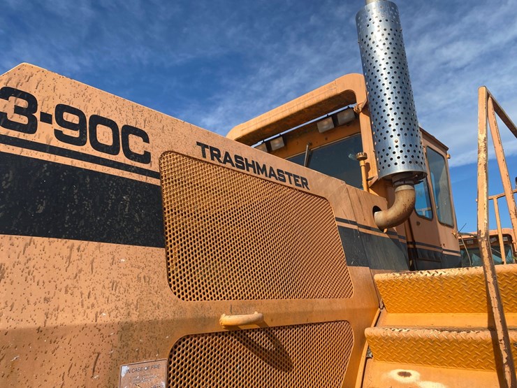 #3-•-390-rex-trash-compactor-image-87