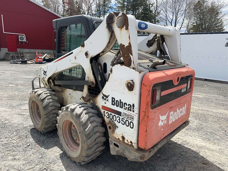 2012-bobcat-s650-image-7