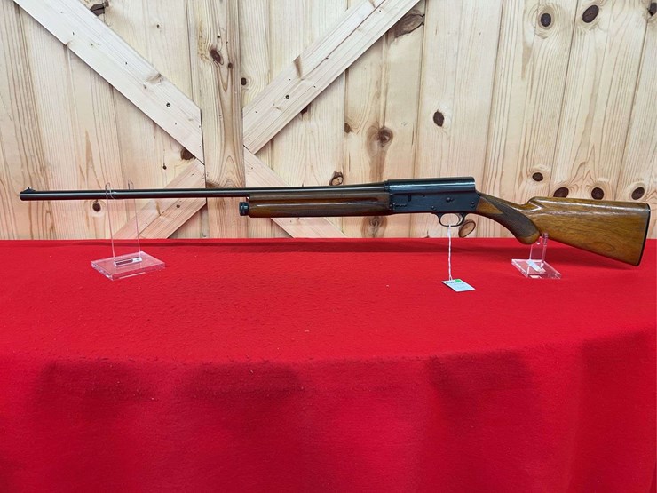 browning-arms-company-twenty-gauge-semi-automatic-shotgun-image-2