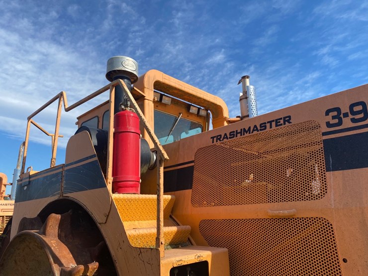 #3-•-390-rex-trash-compactor-image-97