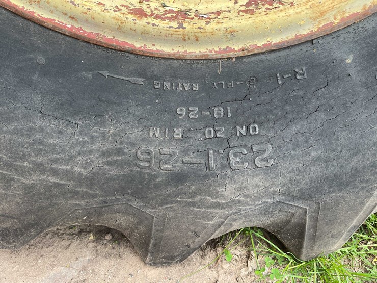 john-deere-720-image-15