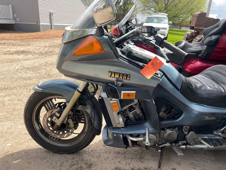 #5573-•-1987-yamaha-venture-motorcycle-image-8
