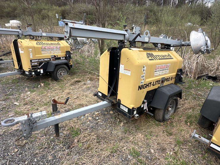 2015-caterpillar-c11-image-1