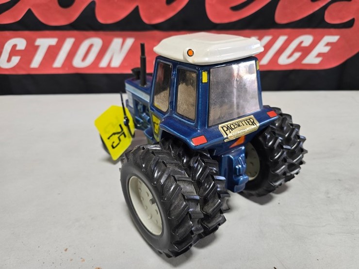 ford-9700-image-4