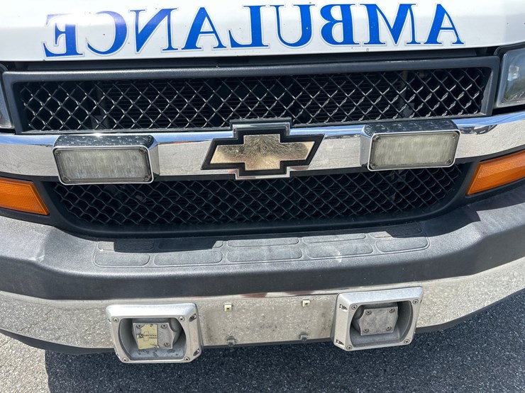 #8-•-2017-chevrolet-ambulance-4500-image-20