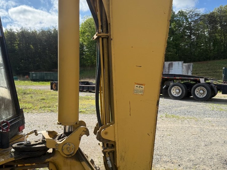 1998-caterpillar-426c-image-35