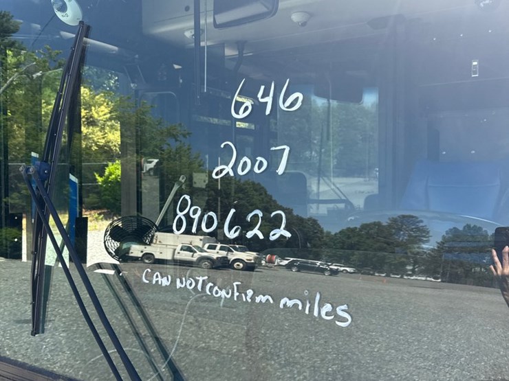 2007-gillig-low-floor-image-3