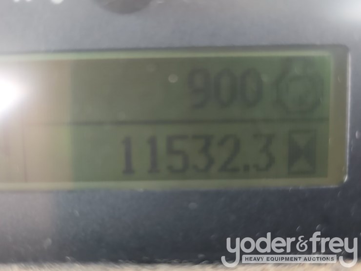 2014-deere-710k-image-46