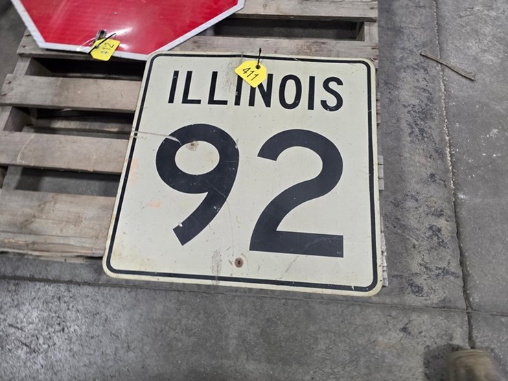 #411-•-illionois-92-highway-sign-image-1