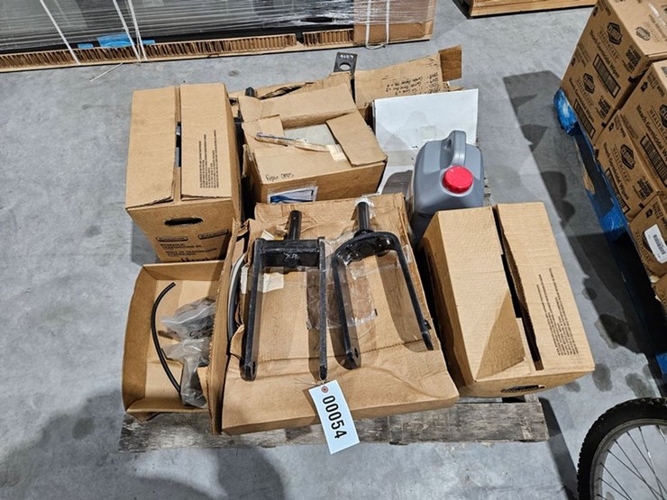 #54-•-pallet-misc-items-image-2
