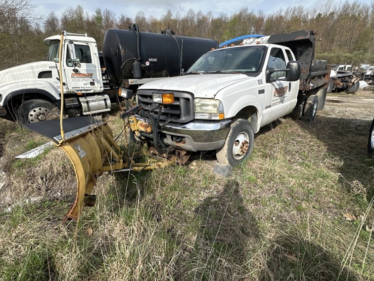 2004-ford-f350-image-1