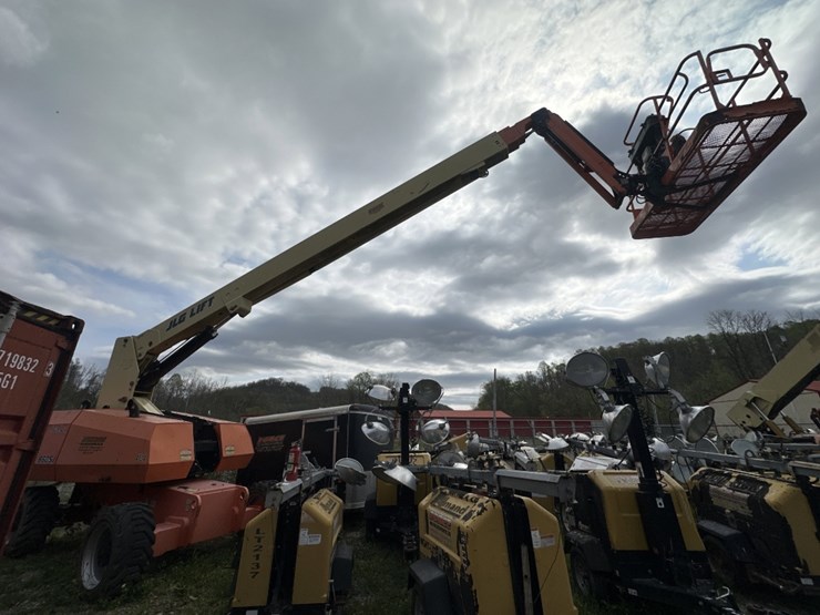 2008-jlg-860sj-image-1