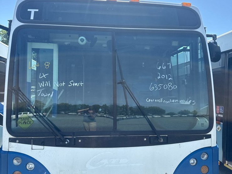 2012-gillig-low-floor-image-27