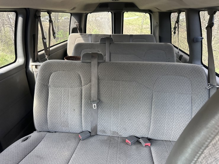 2012-chevrolet-express-image-7