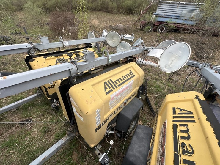 2016-caterpillar-c11-image-1