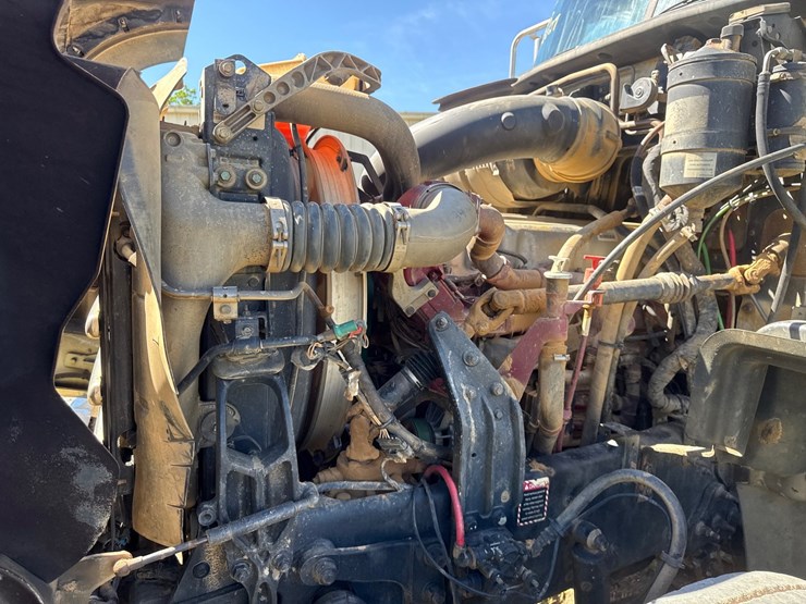 #1-•-2012-mack-roll-off-truck-image-65